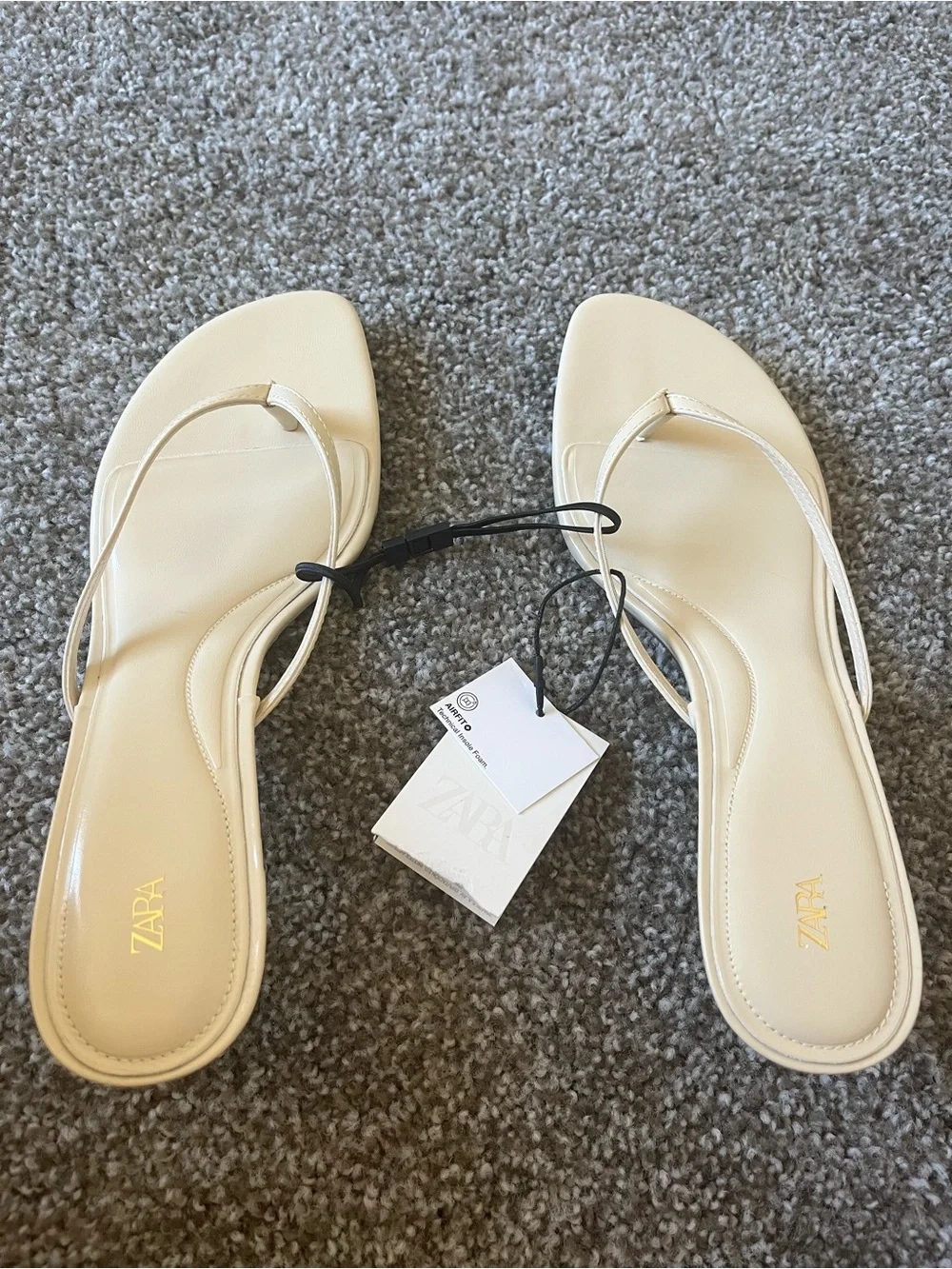 Zara Cream Square-Toe Thong Sandals (Size 41/US 10) - Picture 3 of 8
